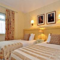 Double or Twin Room with Private Bathroom