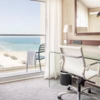Executive with lounge, Club lounge access, Guest room, 1 King