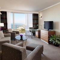 Plaza Executive Sea View Suite with Lounge Access 