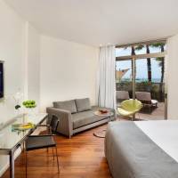 Deluxe Garden And Sea View (2 Adults+1 Child)