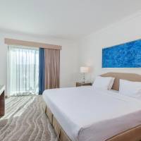 Deluxe Family Suite (2 Adults + 3 Children)