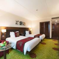 Premium Twin Room - 3 pints of beer or 2 IMFL Drinks, 2 pcs laundry, Late checkout at 1500 hours Subject to Availability, Fruit Basket/Upgraded Amenities