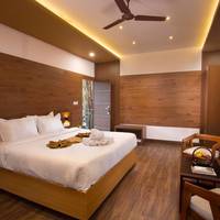 Tea Garden Honeymoon Cottage