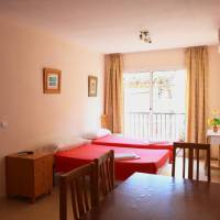 Two-Bedroom Apartment (6 Adults)