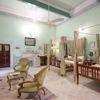 Deluxe Family Suite