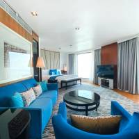 Corner Suite