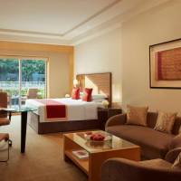 Grand Suite with Evening Cocktails and One way Airport transfers