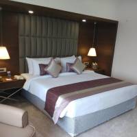 Grand Suites