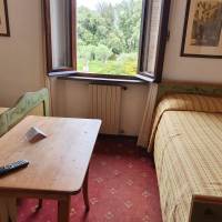Economy Triple Room