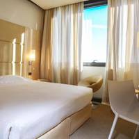Room #17678266