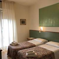 Triple Room with Garden View