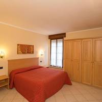 Two-Bedroom Apartment (5 Adults)