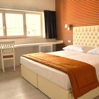 Triple Room with City View