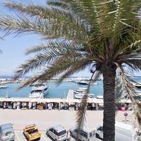 Double Room with Extra Bed and Sea View