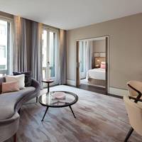 St. Regis Suite, 1 Bedroom Larger Suite, 1 King, City view