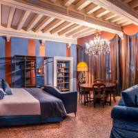 Executive Suite with Spa and Canal View