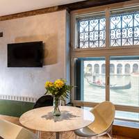 Apartment on the Grand Canal