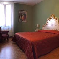 Double or Twin Room with Shared Bathroom