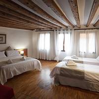 Quadruple Room with Shared Bathroom
