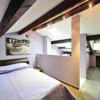 Two-Bedroom Apartment - Split Level