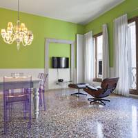 Leonardo Apartment with one Bedroom and Canal View