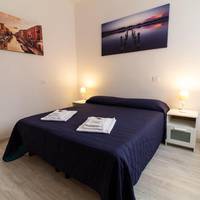 Two Connecting Double Rooms with Kitchenette
