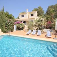 Five-Bedroom Holiday Home