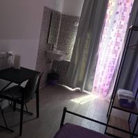 Single Room with Shared Bathroom