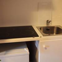 One-Bedroom Apartment (5 Adults)