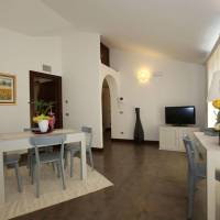 One-Bedroom Suite with Balcony