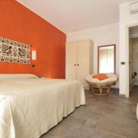 Deluxe Double Room with Extra Bed