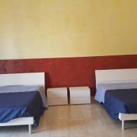 One-Bedroom Apartment (10 Adults)