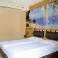 Triple Room with Balcony or Patio