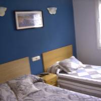 Double Room with Extra Bed and Shared Bathroom