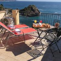 Deluxe Double Room with Terrace and Sea View