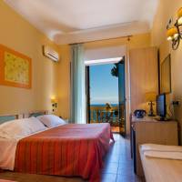 Double Room with Balcony and Sea View