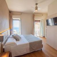 Deluxe Double Room with Balcony and Sea View