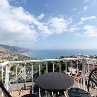 Deluxe Double Room with Terrace and Sea View