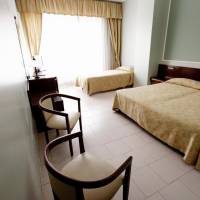 Family Room (2 Adults + 1 Child)