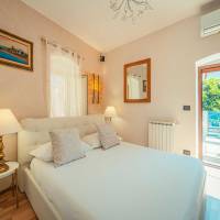 One-Bedroom Standard Apartment - Split Level