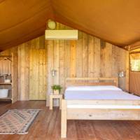 Lodge Tent (5 Adults)	
