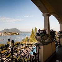 Deluxe Double Room with Lake View