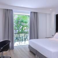 Superior King Room with Hill View