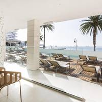 Studio with Sea view and direct Pool access