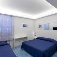 Triple Room with Sea View