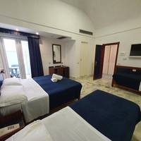 Classic Quadruple Room