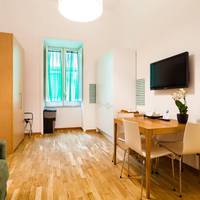 Two-Bedroom Apartment (6 Adults)