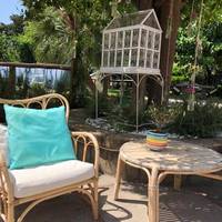 Apartment with Garden View