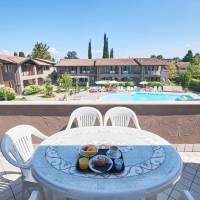 One-Bedroom Apartment with Pool View