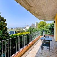 Standard One-Bedroom Apartment with Partial Lake View
